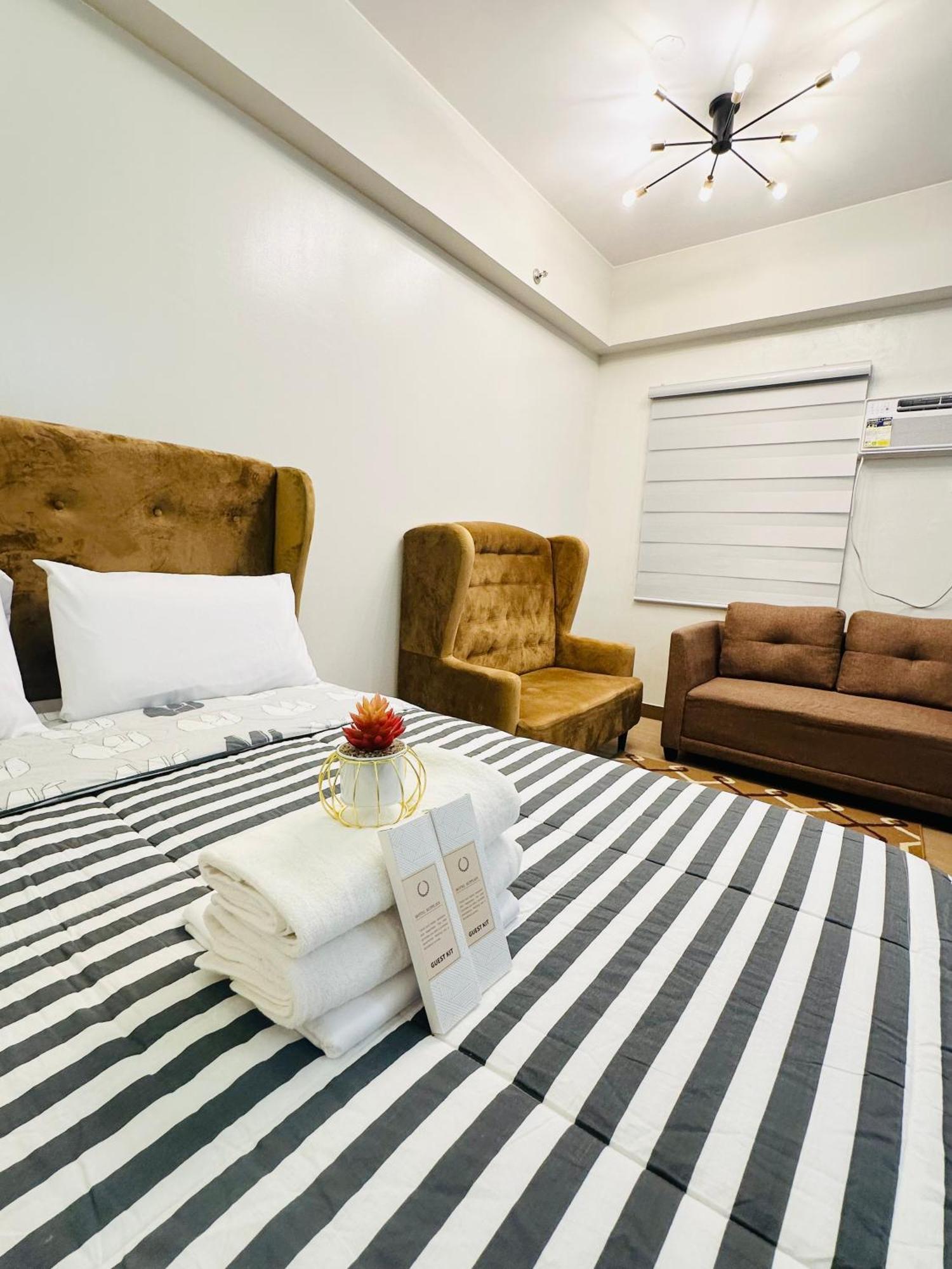 Starlight Suites Trece Martires Exterior photo