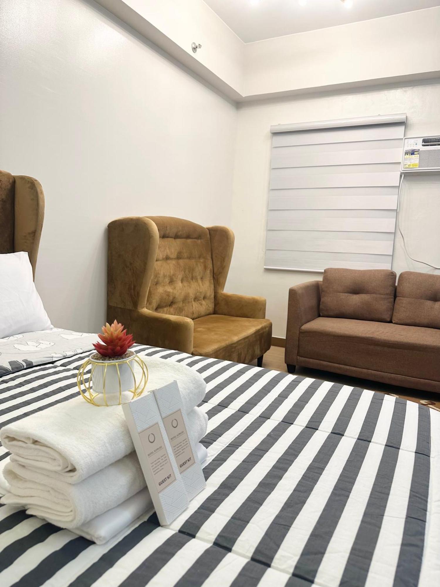 Starlight Suites Trece Martires Exterior photo