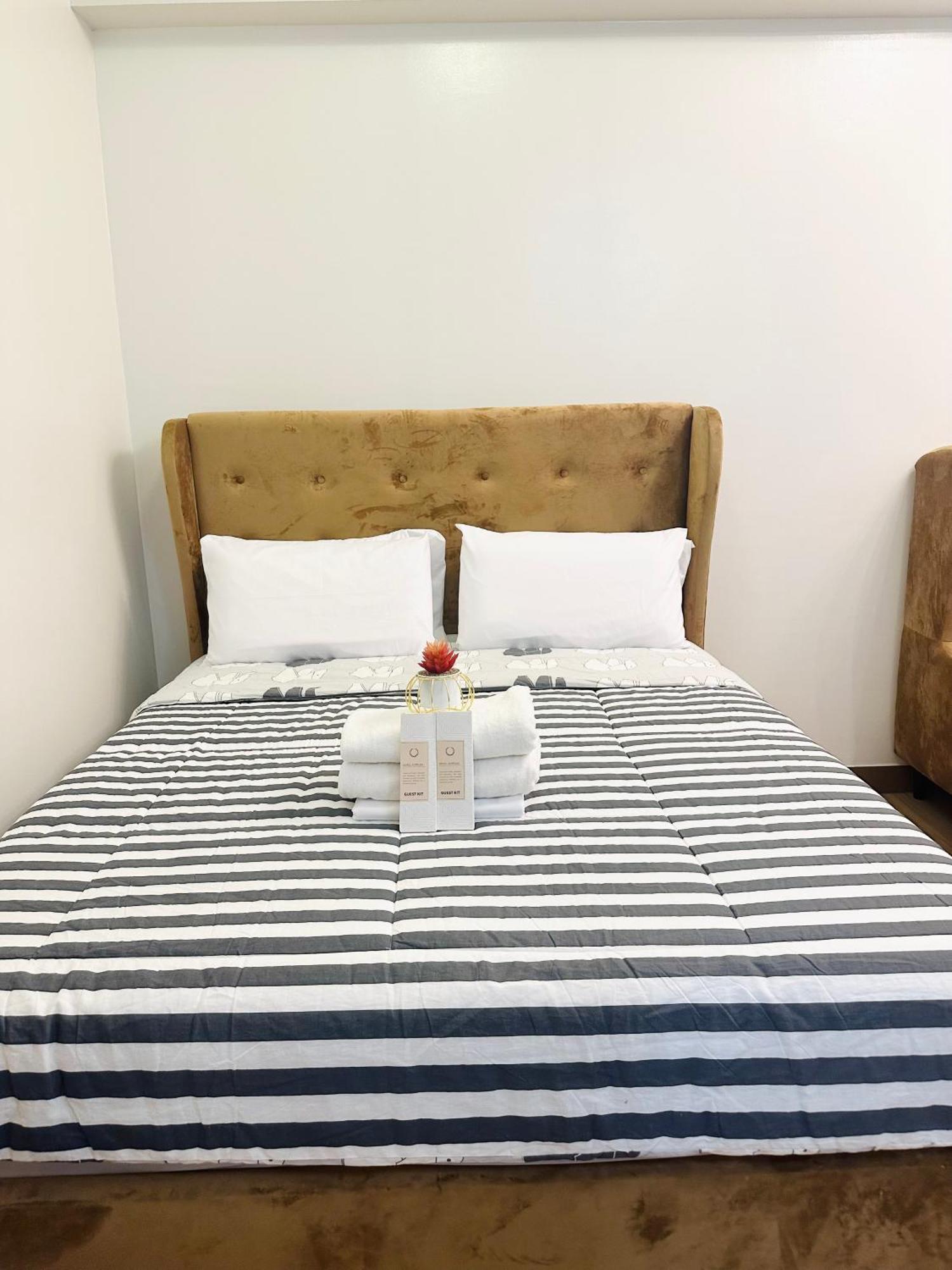 Starlight Suites Trece Martires Exterior photo