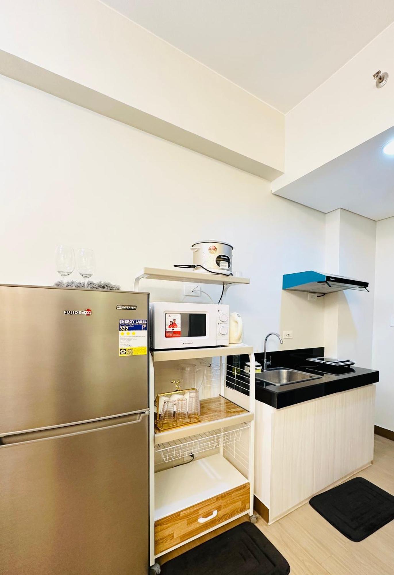 Starlight Suites Trece Martires Exterior photo