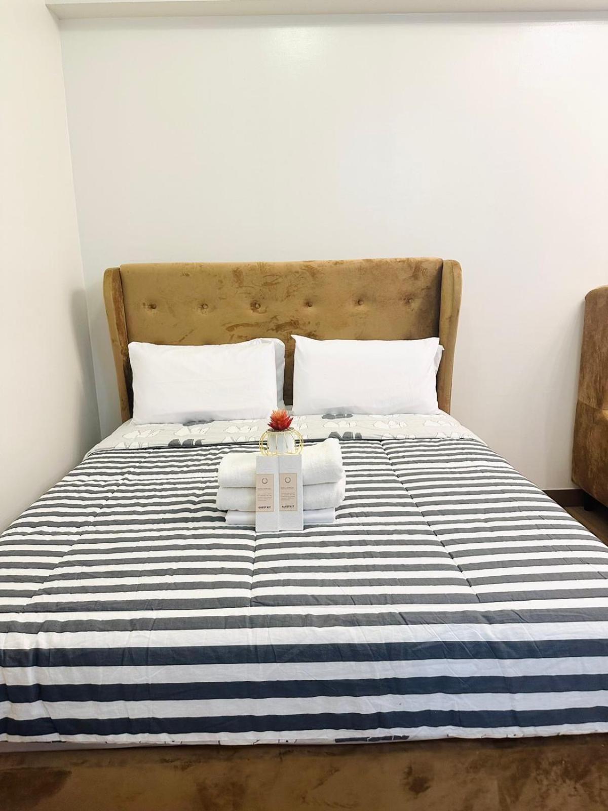 Starlight Suites Trece Martires Exterior photo