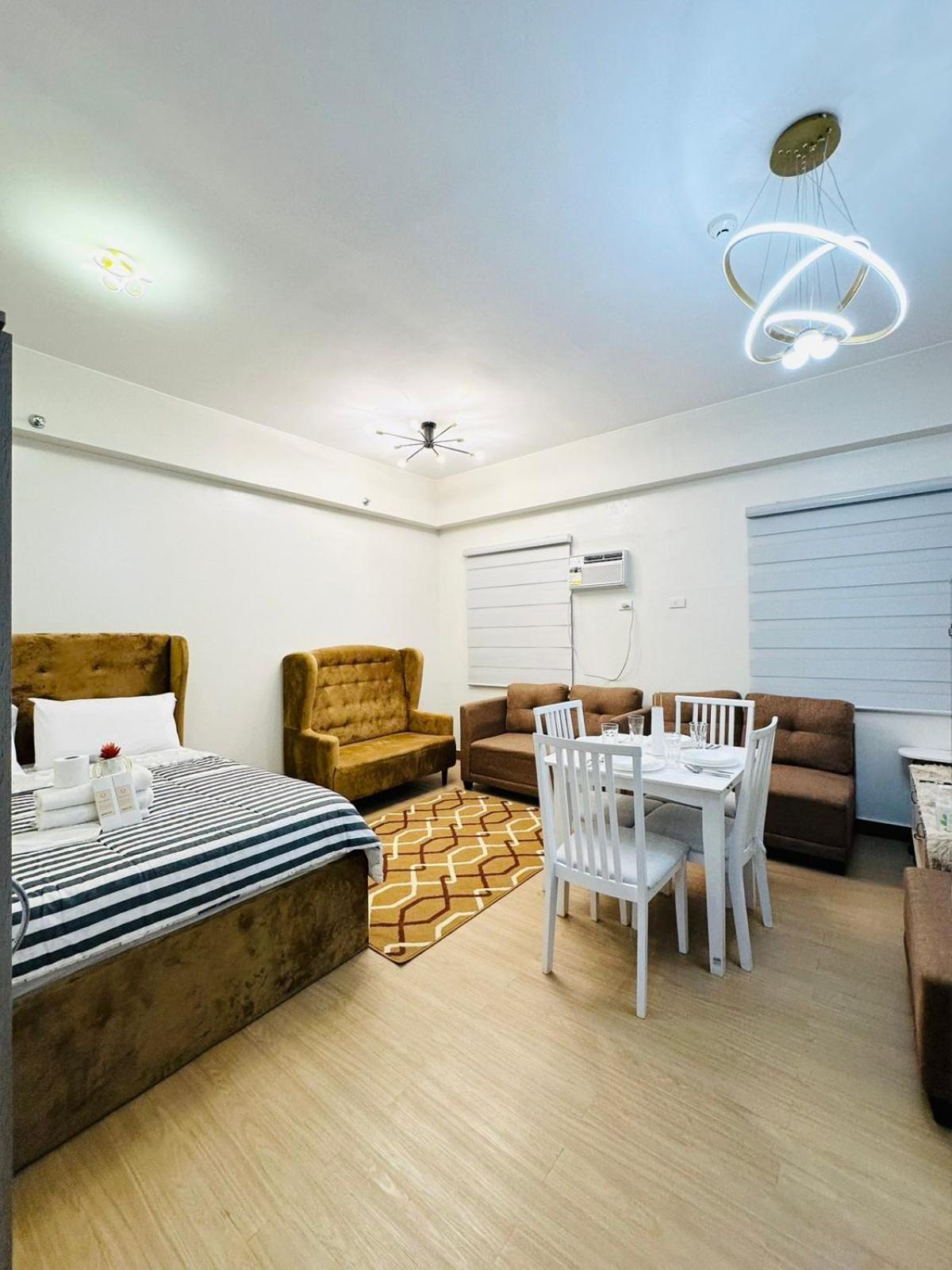 Starlight Suites Trece Martires Exterior photo
