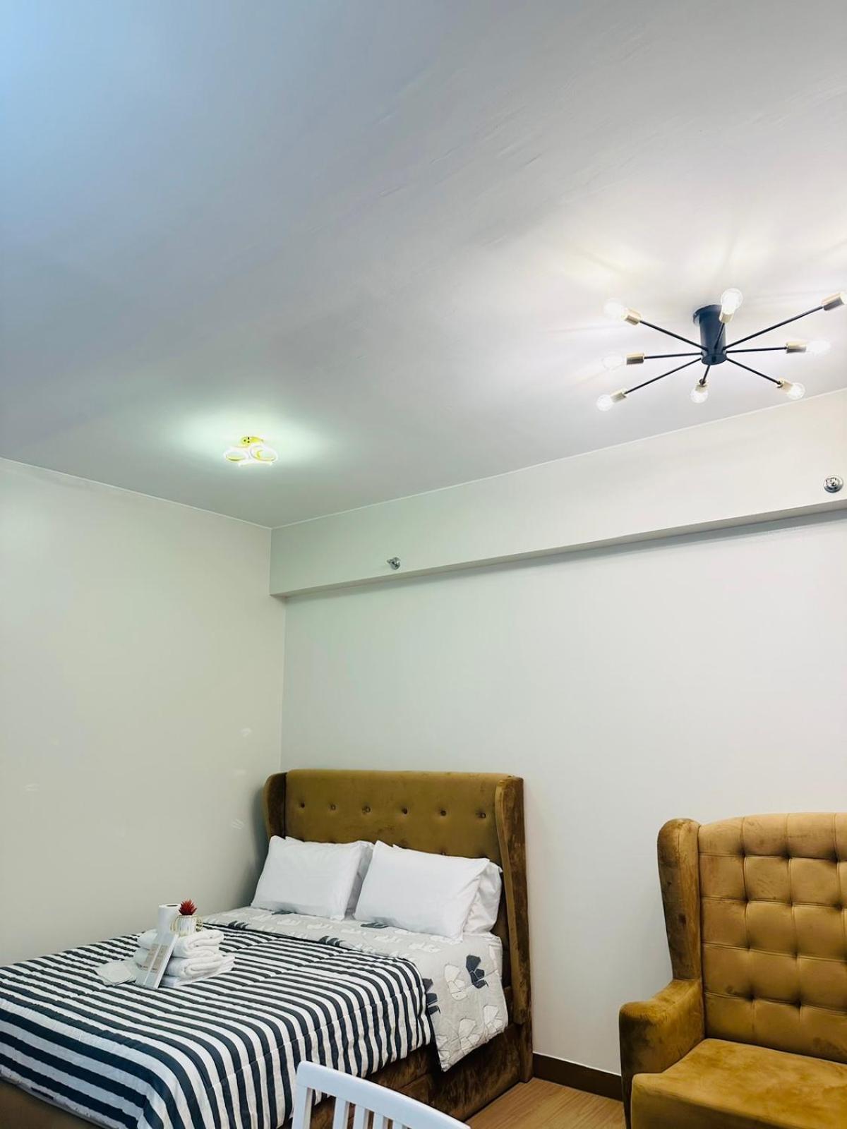 Starlight Suites Trece Martires Exterior photo